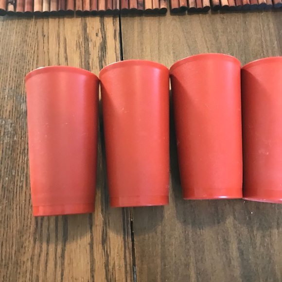 Vintage Tupperware tumblers set of 4
